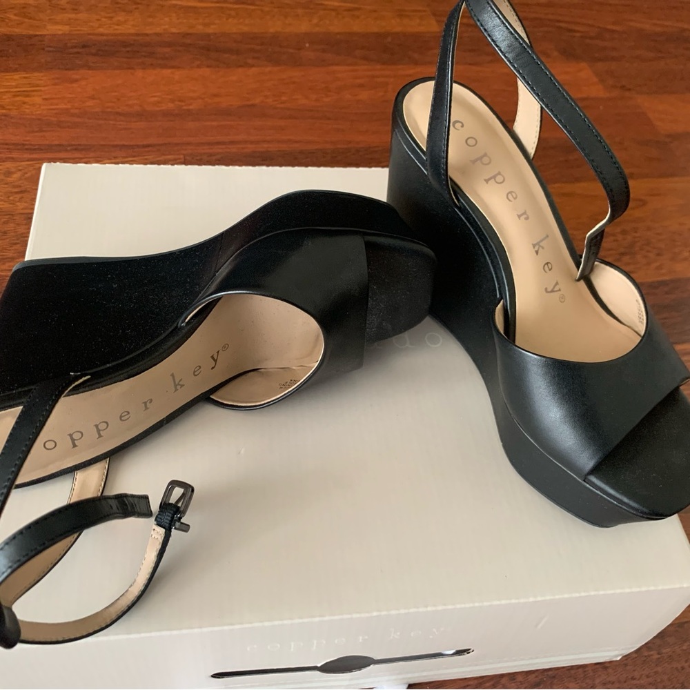 Copper Key open toe Wedges